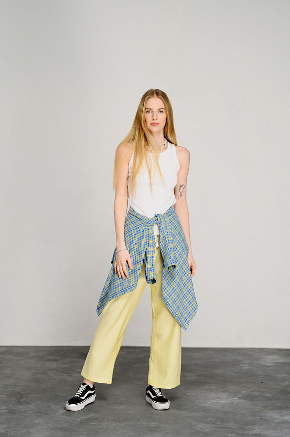 Желтая удлиненная рубашка оверсайз