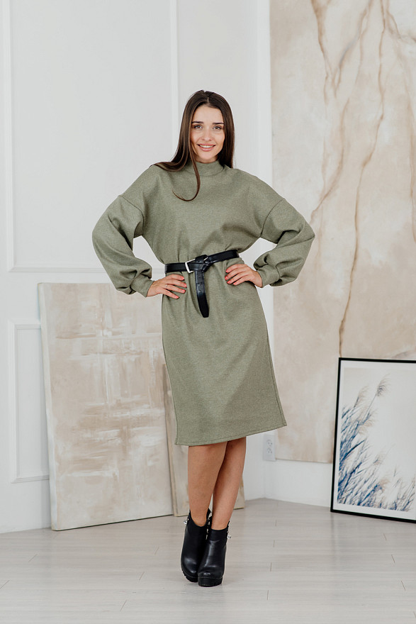 Теплое платье из ангоры с воротником стойкой