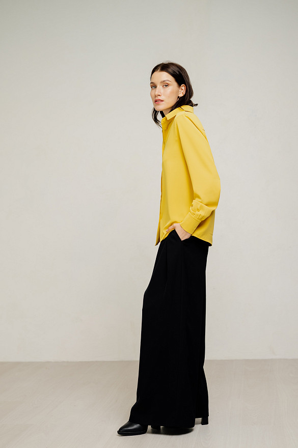 Блуза горчичного цвета