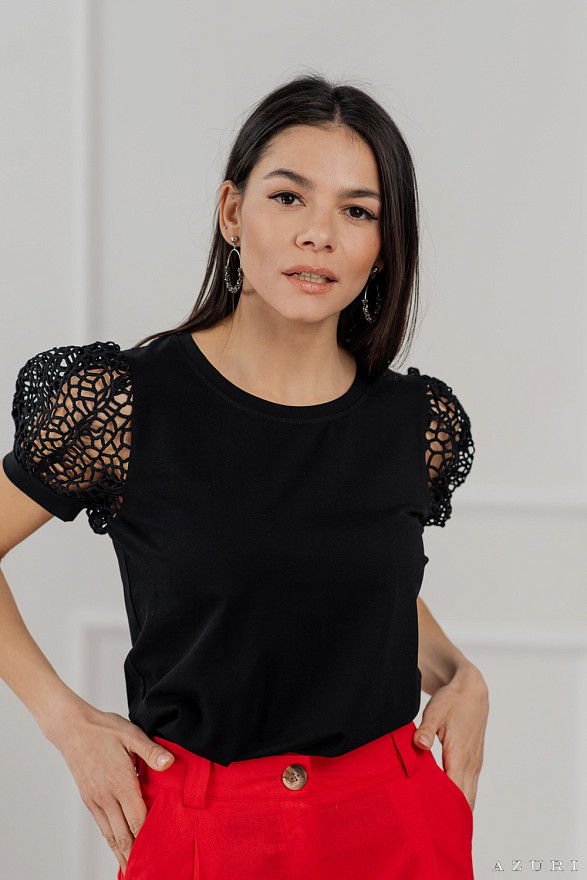 Футболка с рукавами буфами