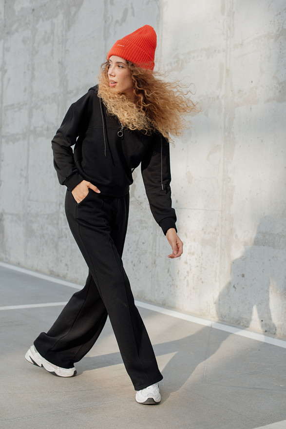 Чорний укорочений світшот