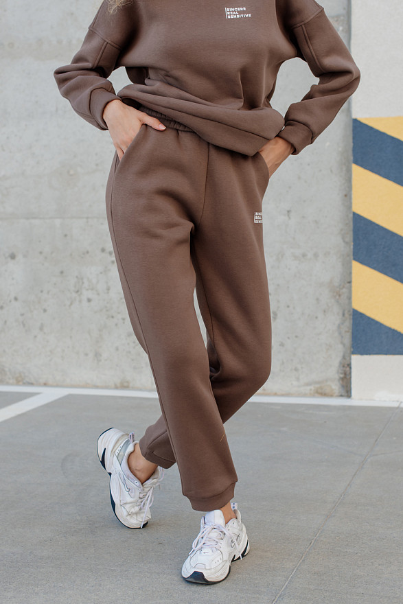 Спортивні штани джогери з написом