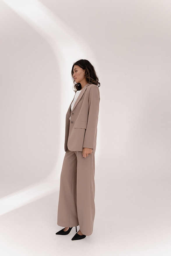 Пиджак в стиле оверсайз в цвете