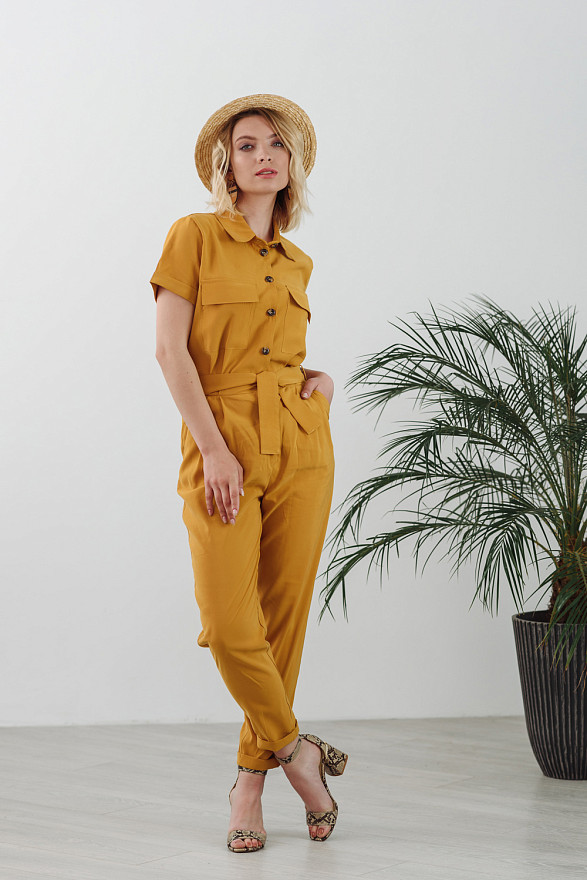 Комбінезон в стилі сафарі