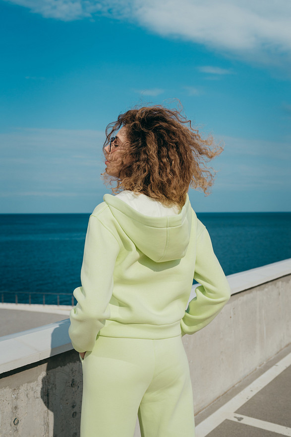 Cropped sweatshirt with drawstring and hood