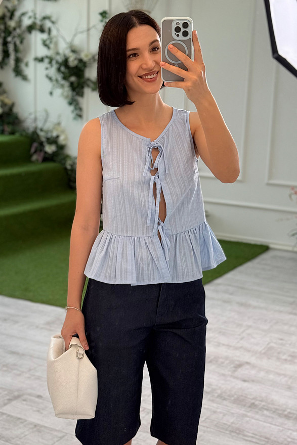 Голубой котоновый топ на завязках