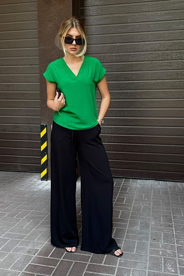 Зеленая блуза из штапеля