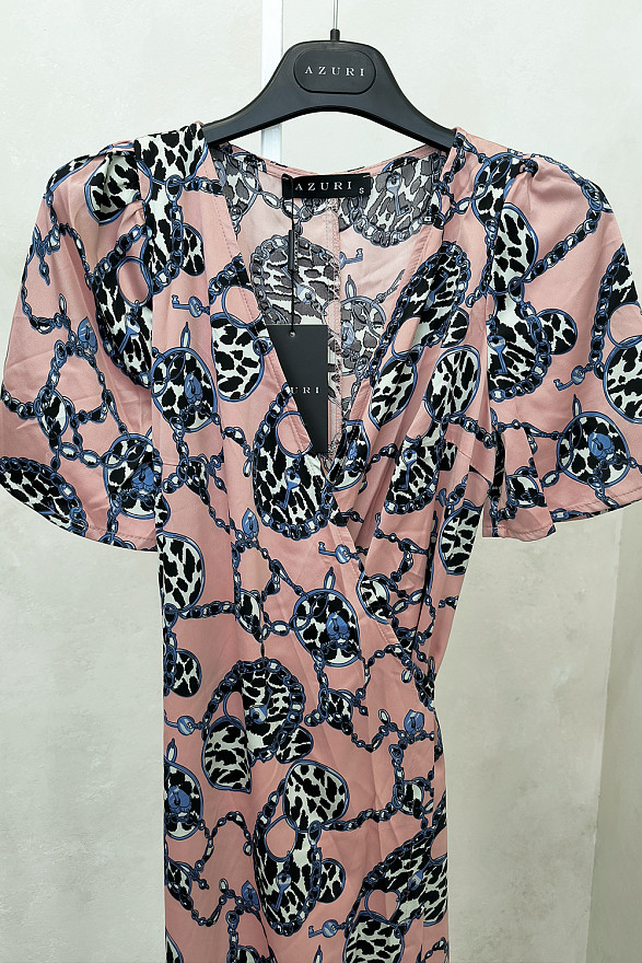 Шелковое платье на запах