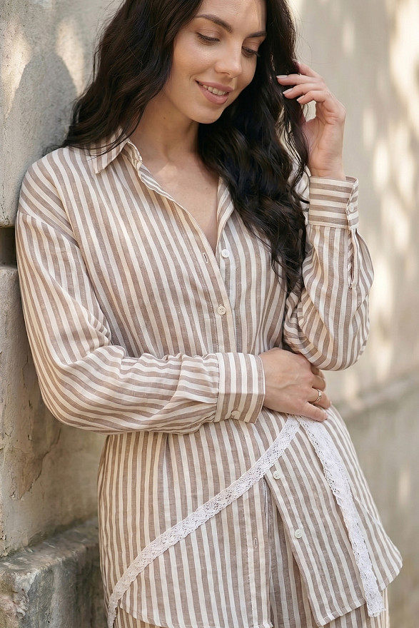 Women's oversized suit in Mocha color