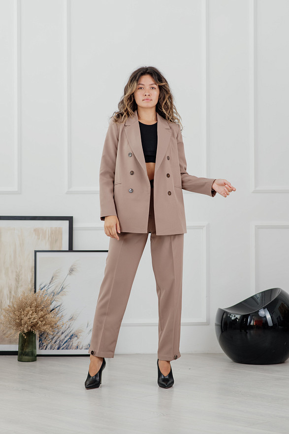 Двубортный жакет свободного силуэта