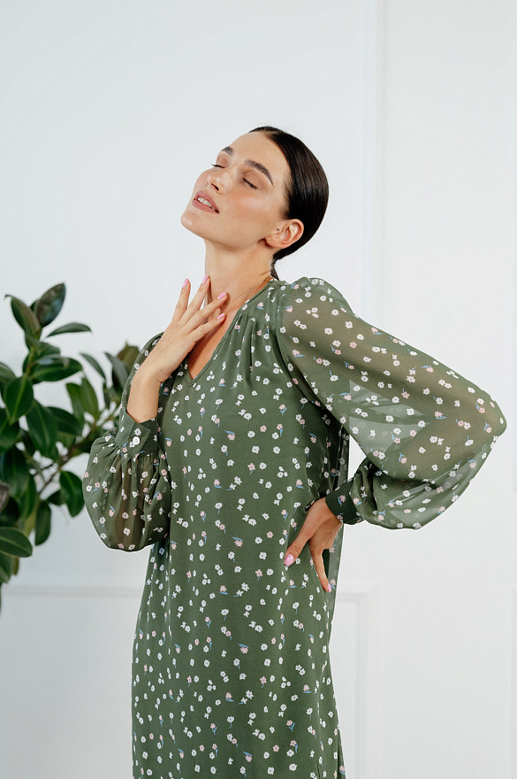 Сукня вільного силуету у відтінку 