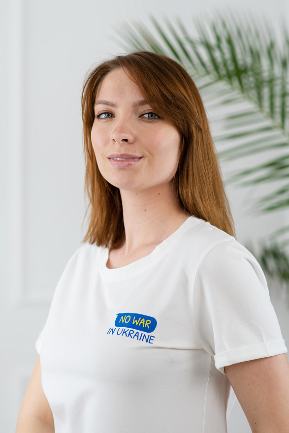 Молочна бавовняна футболка 