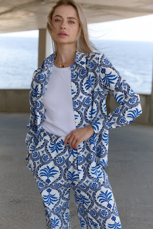 Стильний комплект із сорочки та штанів