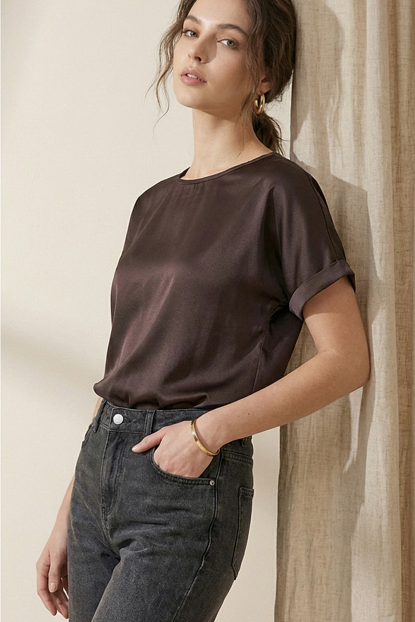 Шоколадный шелковый топ свободного кроя с цельнокроеными рукавами