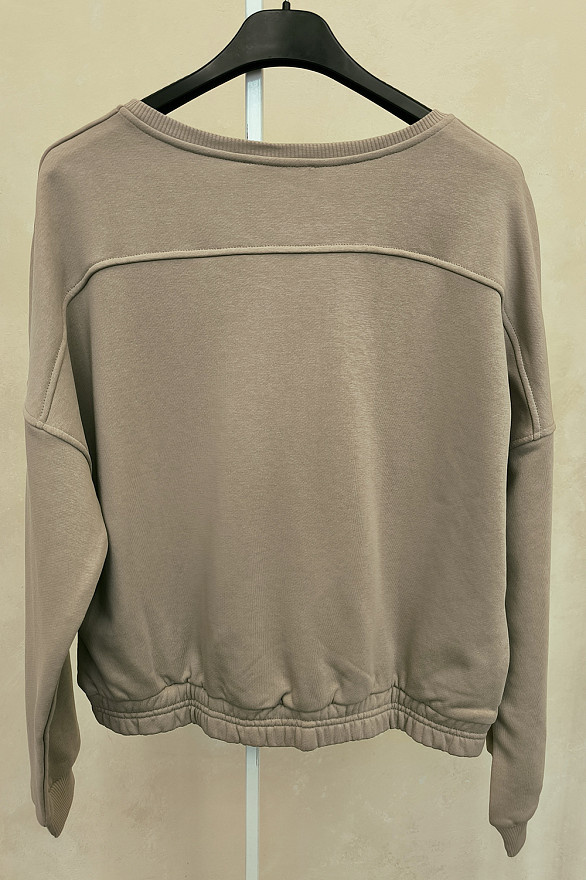 Beige sweatshirt