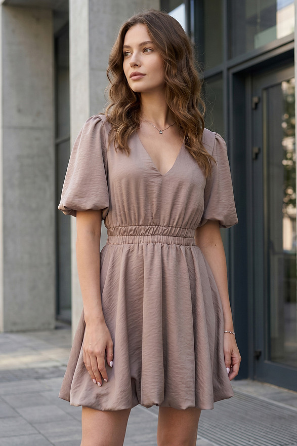 Brown crinkle mini dress with a V-neck and a balloon skirt