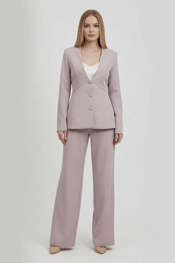 Прямые розовые брюки с карманами