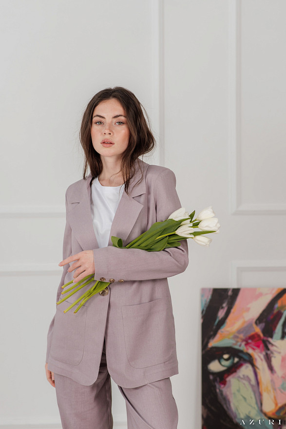 Фрезовий лляний піджак з коміром лацканом