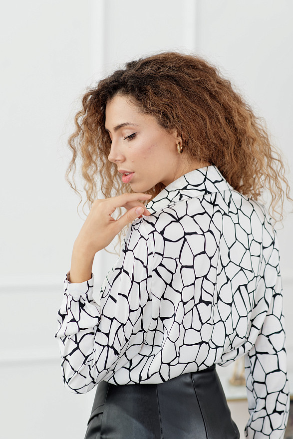 Шовкова блуза з принтом 
