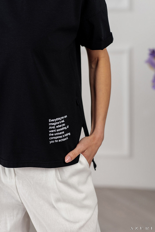 Black oversized t-shirt with slits