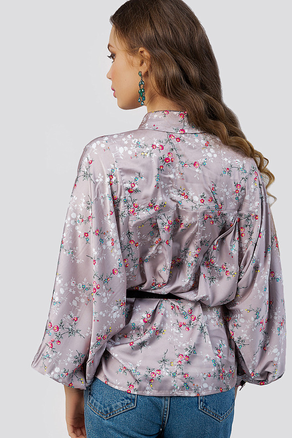 Шёлковая блузка с цветочным принтом