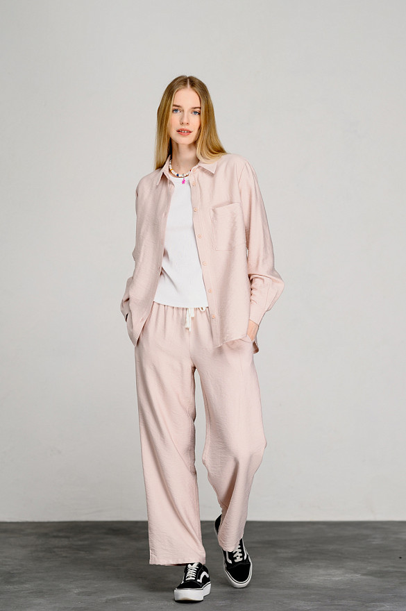 Сорочка вільного крою пудрового кольору