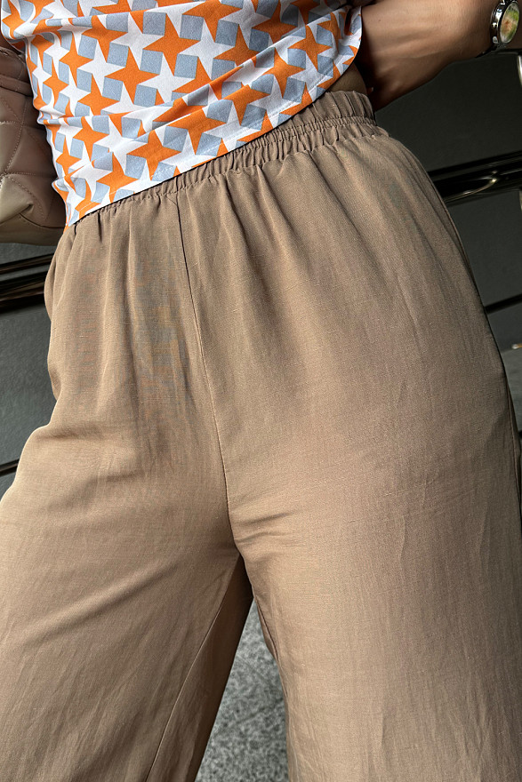 Wide trousers with elastic waistband in beige