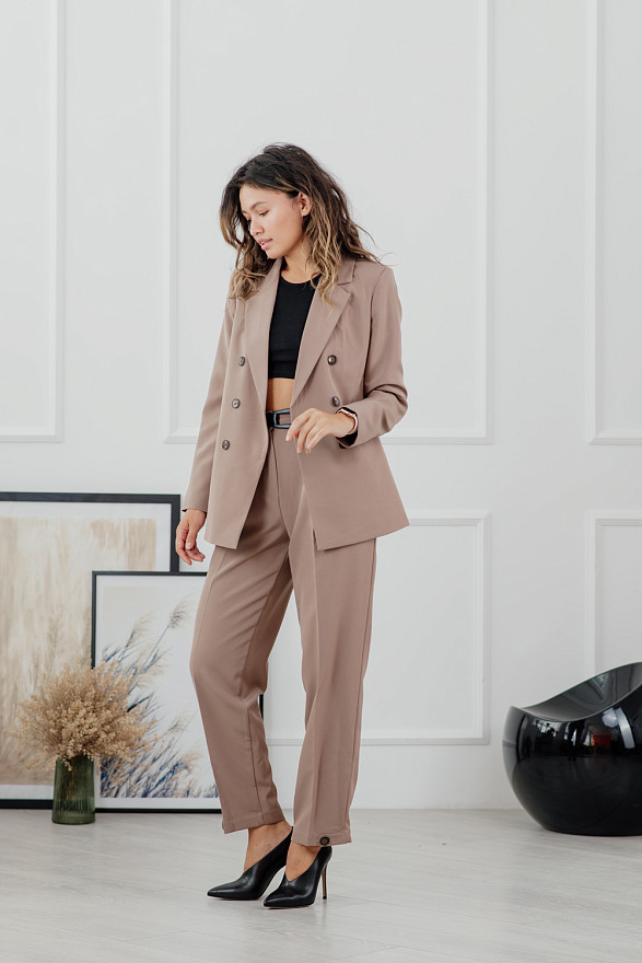 Двубортный жакет свободного силуэта