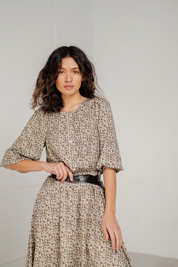 Миди платье с пышной юбкой и поясом