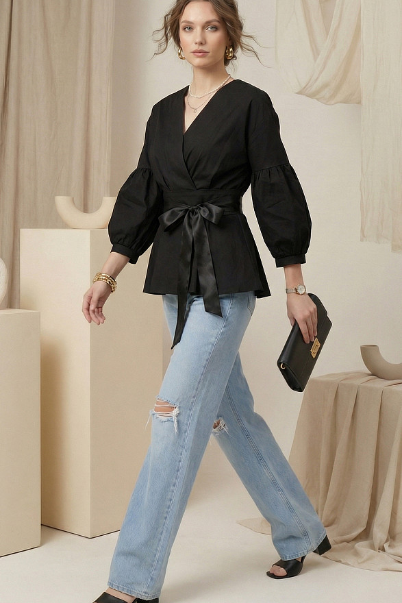 Чорна сорочка з ґудзиками на спинці