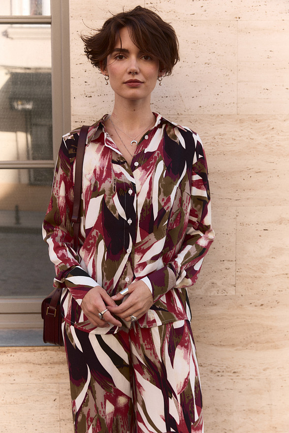 Кораловий комплект із сорочки та штанів