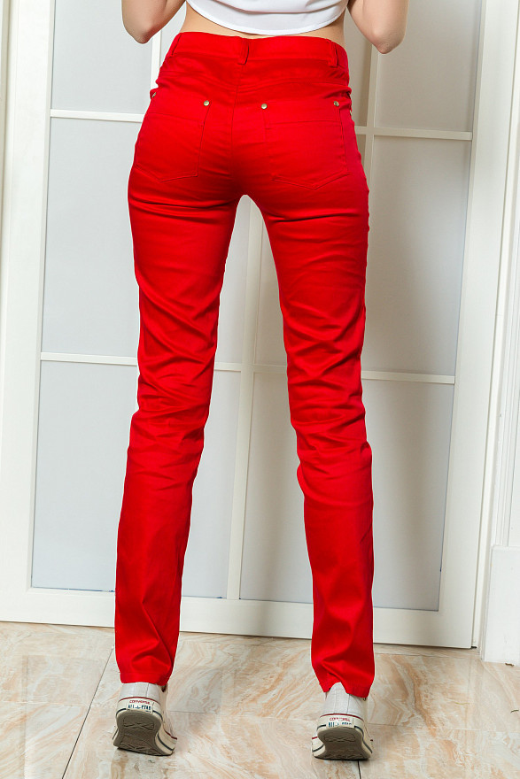 Red skinny pants