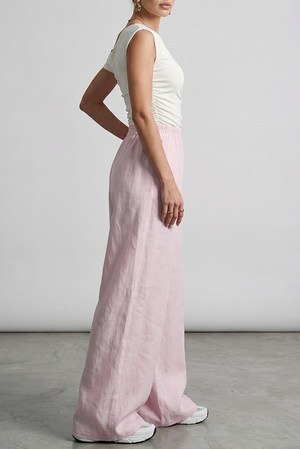 Рожеві вільні жіночі штани на резинці