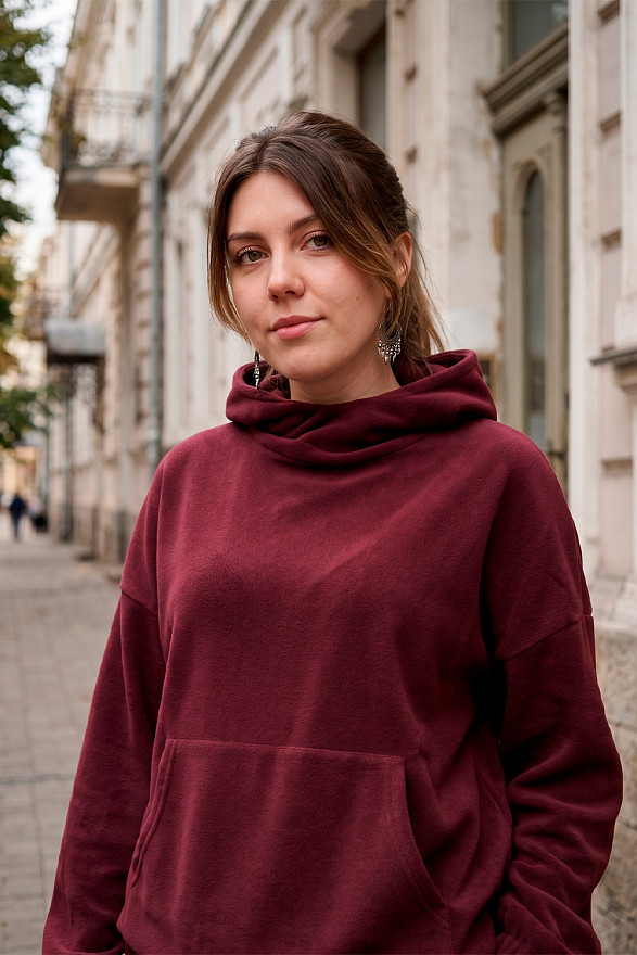 Бордовий флісовий костюм з худі та вільними брюками