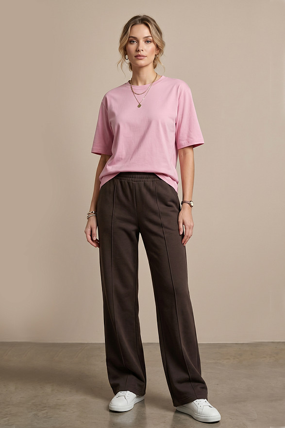 Розовая базовая футболка с круглой горловиной