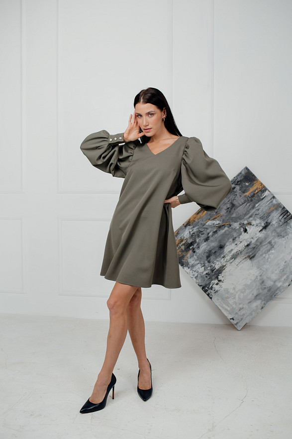 A-line dress with puff sleeves