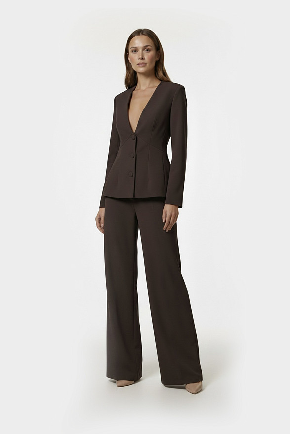 Шоколадные брюки прямого кроя