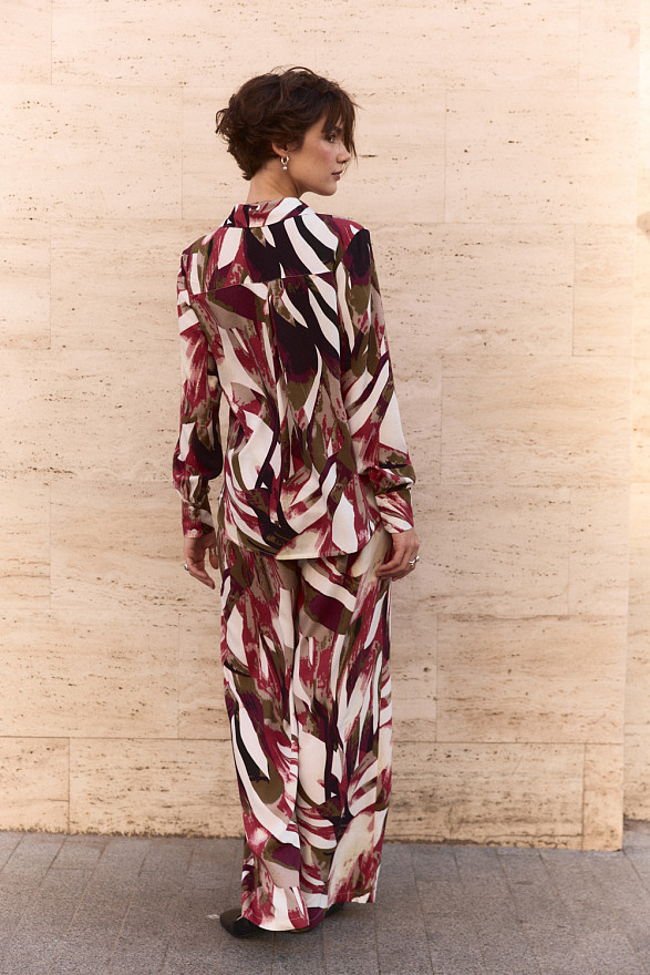 Кораловий комплект із сорочки та штанів