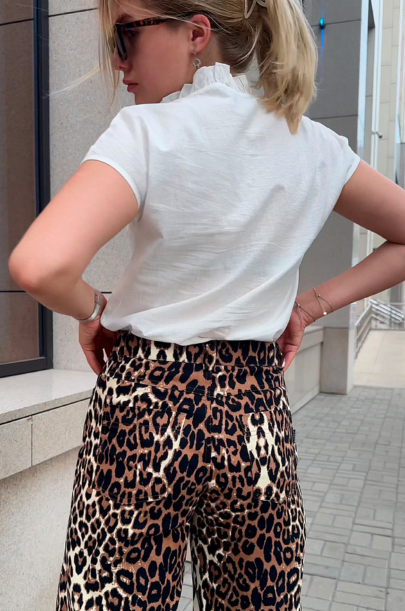 Cotton blouse with frill