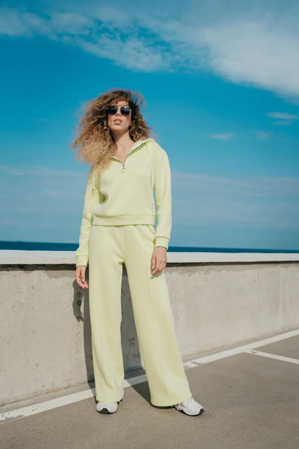 Sporty palazzo trousers with arrows