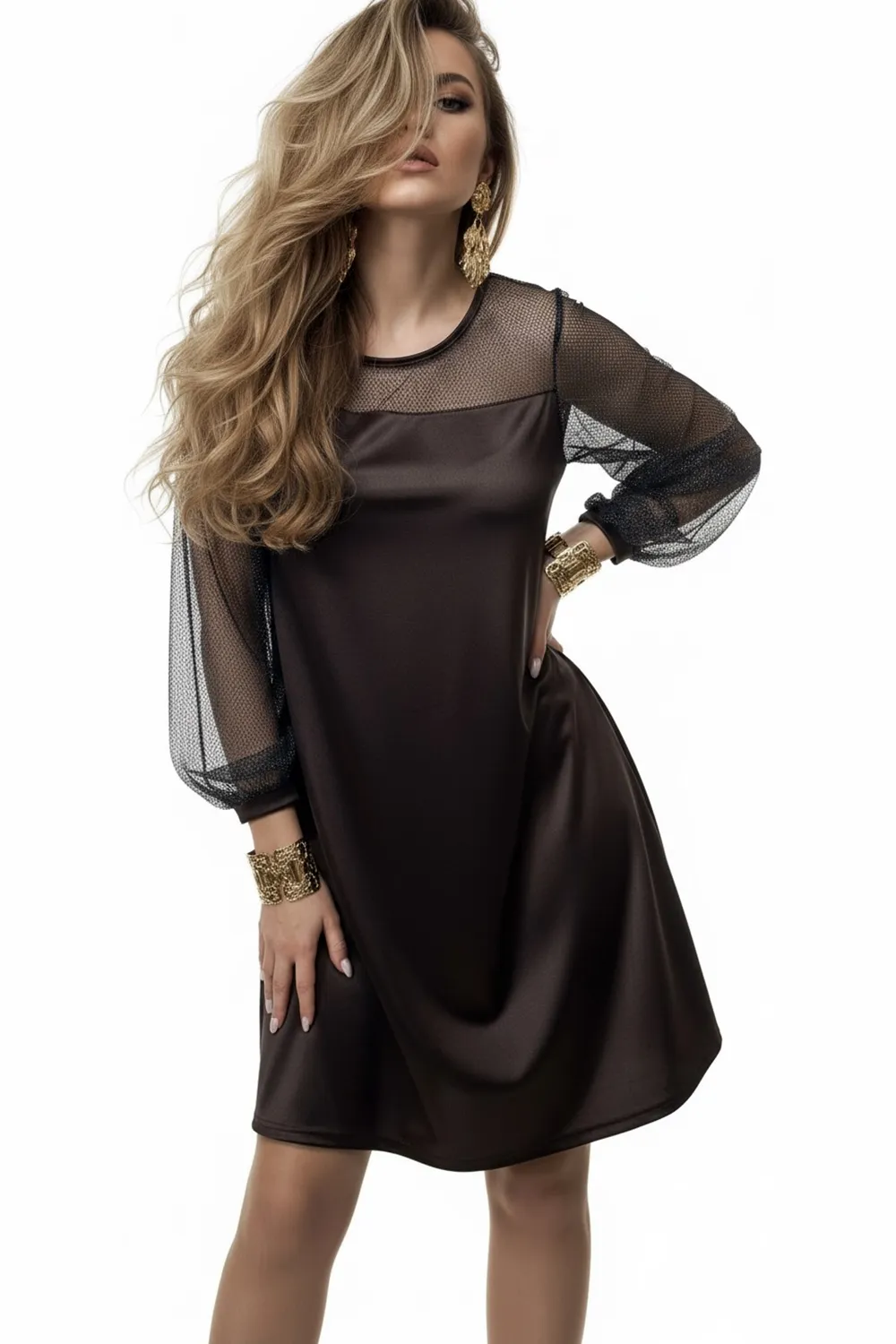 Шоколадное свободное платье-трапеция с полупрозрачной сеткой