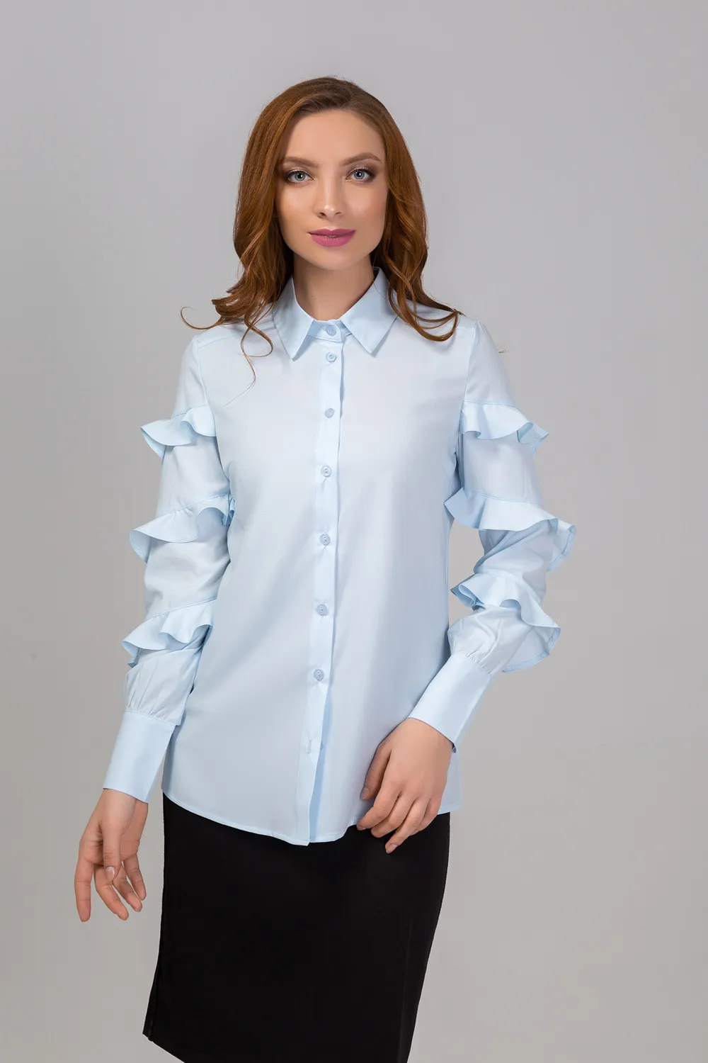 Delicate blouse with ruffles
