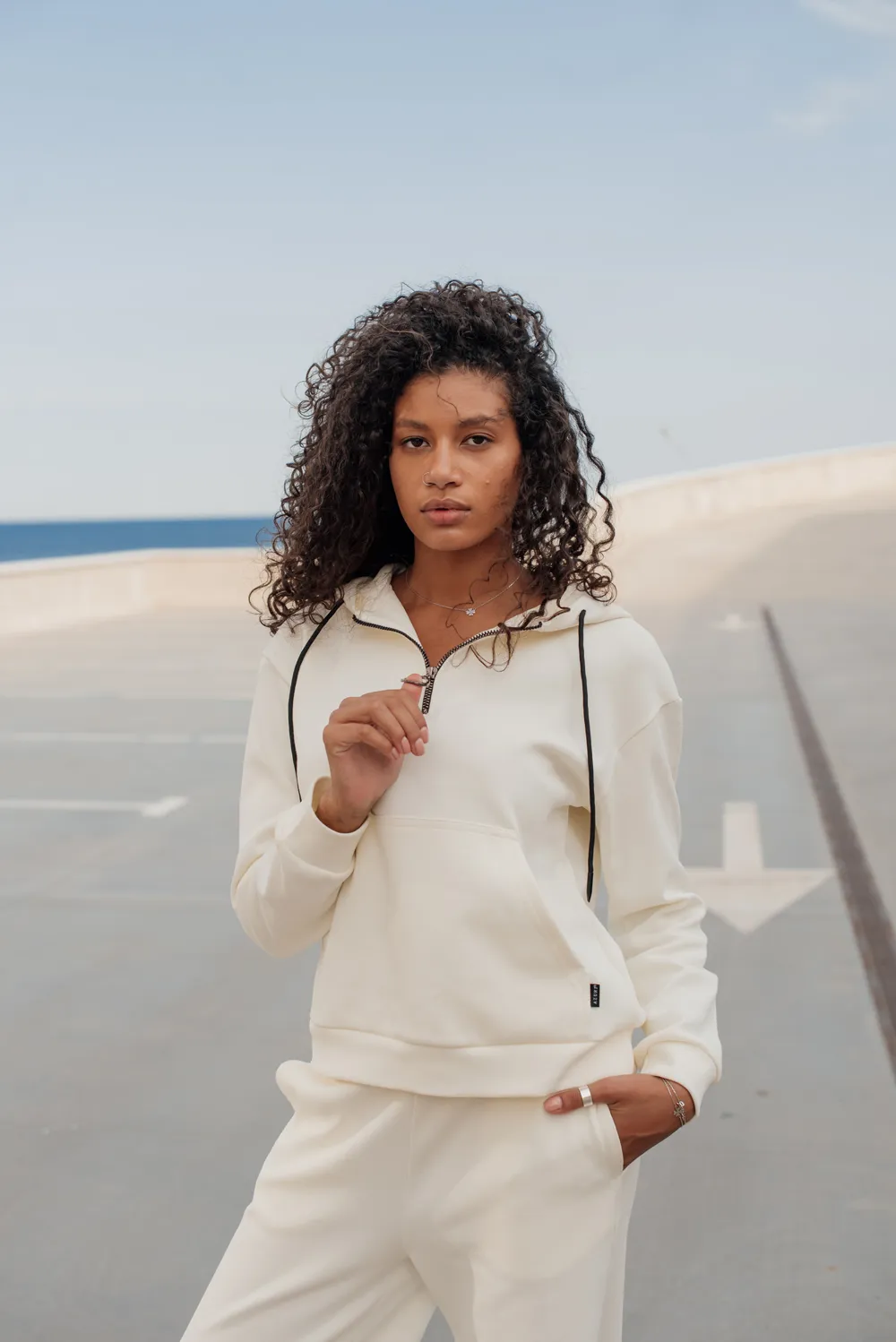 Ivory sweatshirt with kangaroo pocket