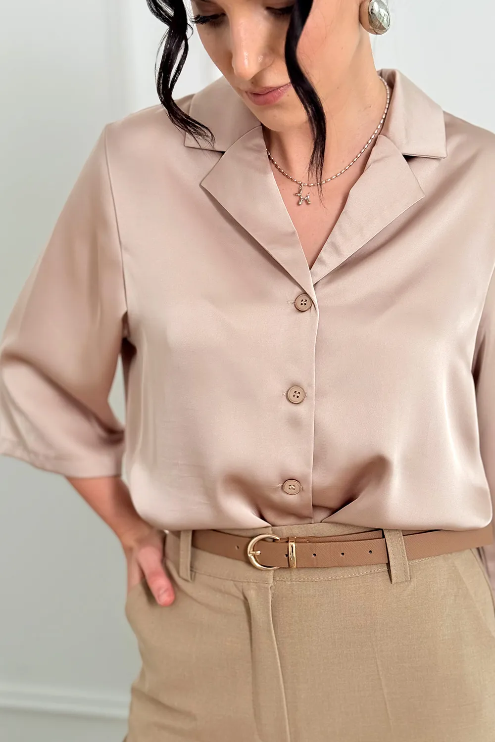 Silk shirt with jacket collar in the color 