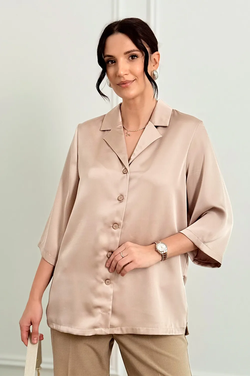 Silk shirt with jacket collar in the color 