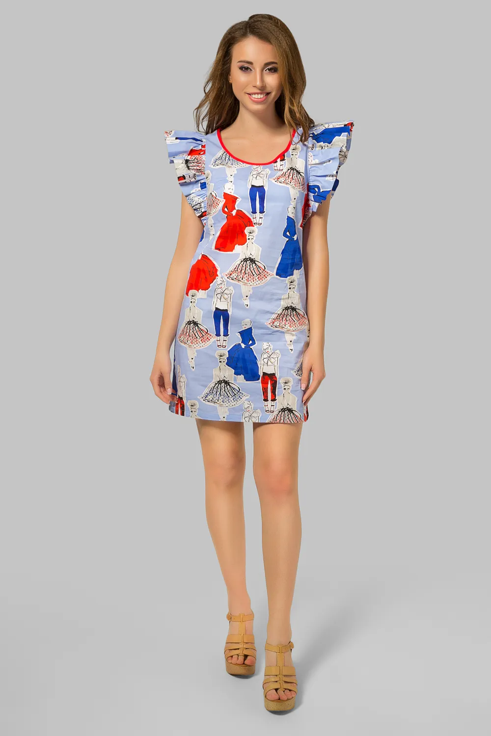 Dress with frilled sleeves.