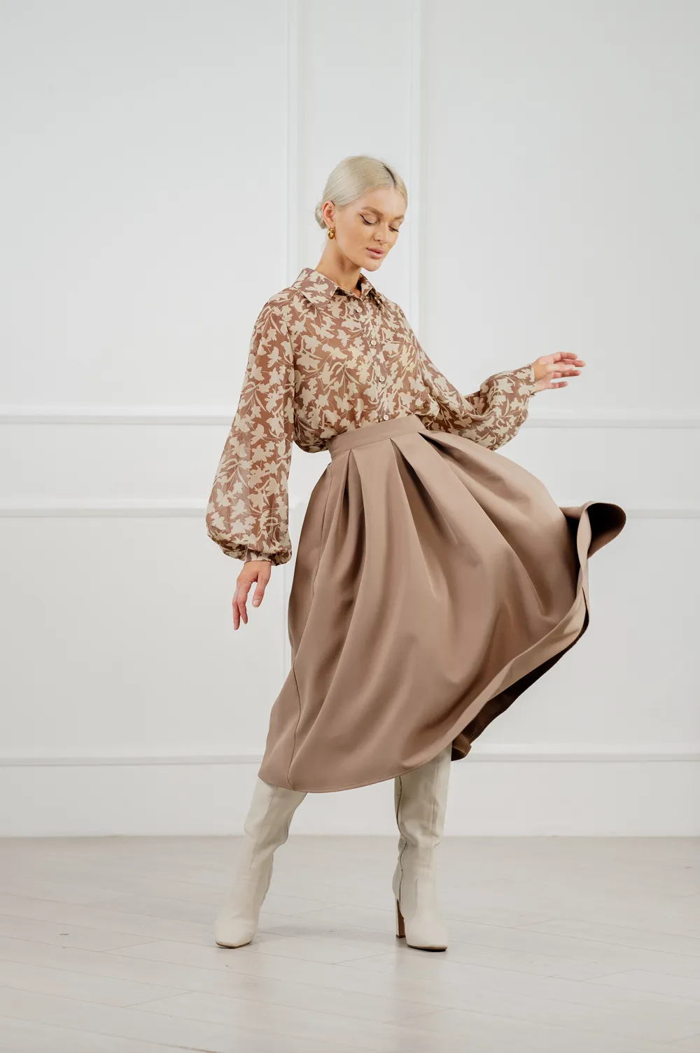 Beige flared skirt discount